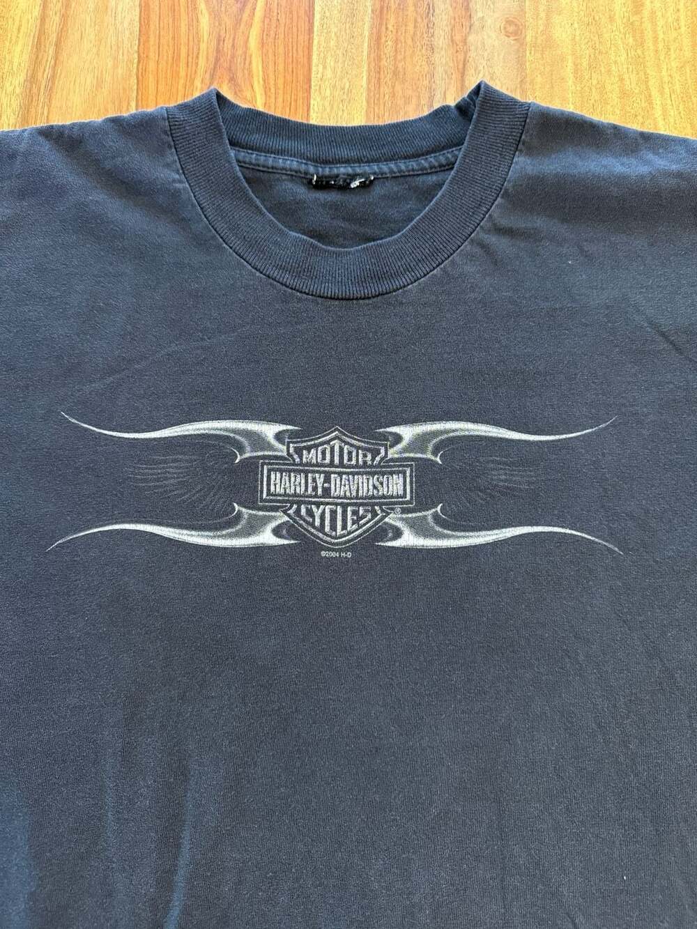 Vintage 2004 Harley-Davidson Janesville, WI Graphic T-Shirt